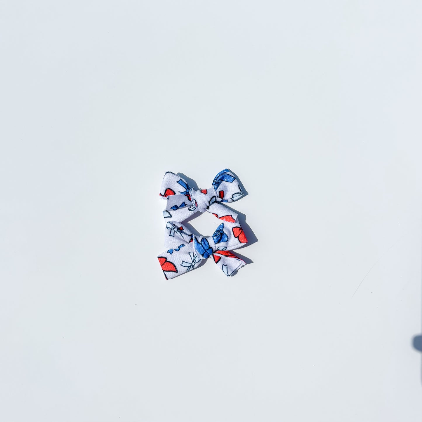 USA bows mini piggies