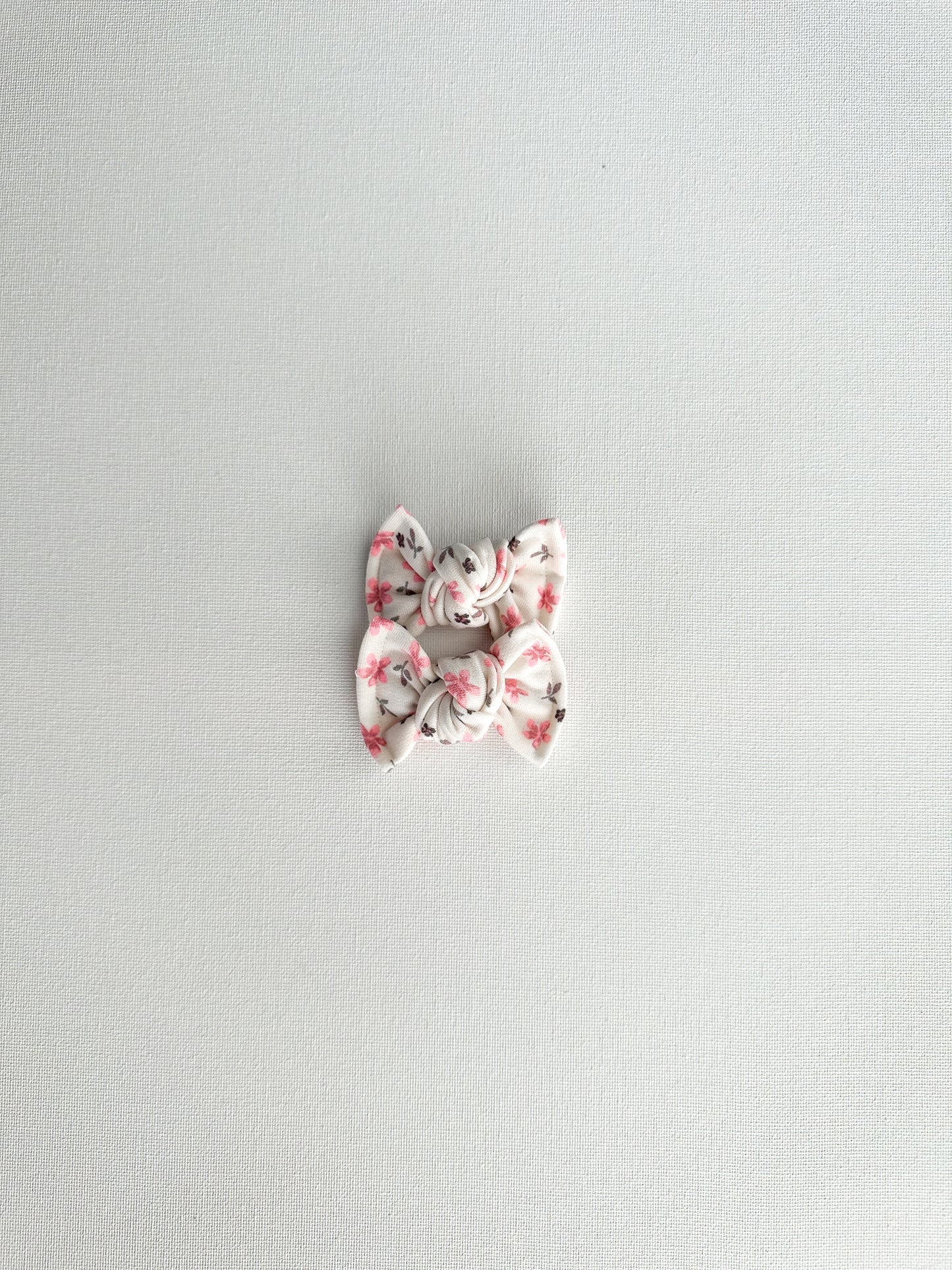 Pink floral clips